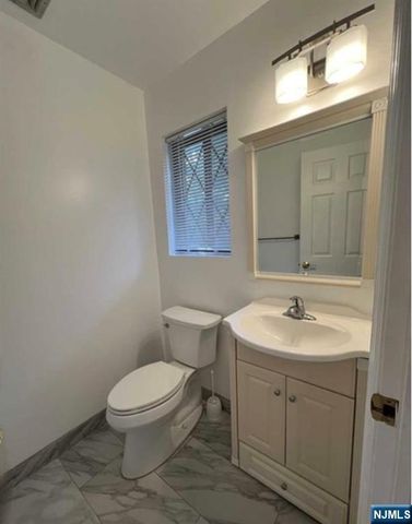 18 Linwood Avenue 18, Cresskill, NJ 07626