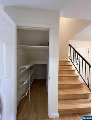 18 Linwood Avenue 18, Cresskill, NJ 07626
