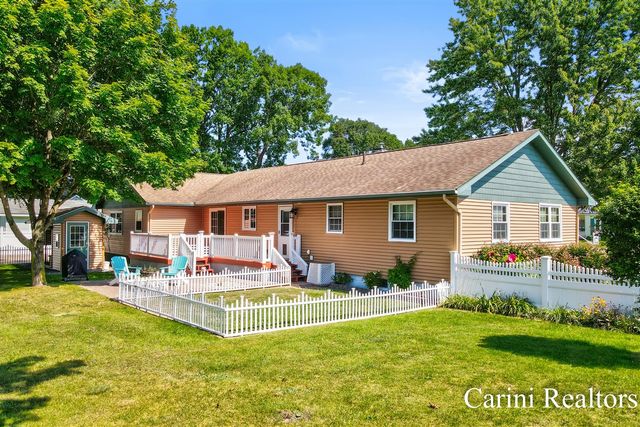 2898 Linwood Road, Manistee, MI 49660