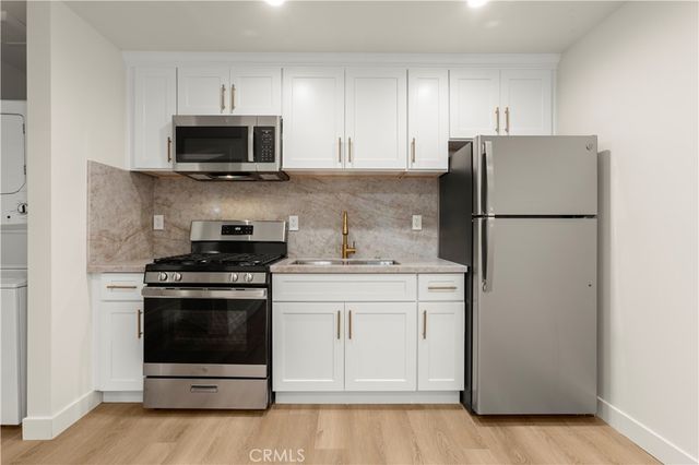 8759 Snowden Ave., Arleta, CA 91331