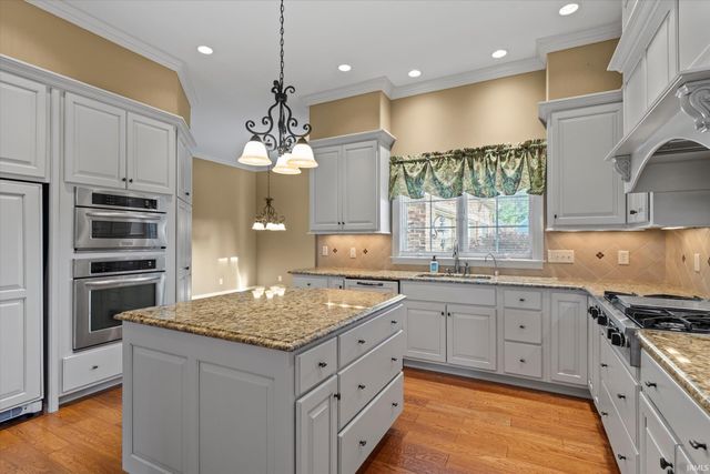 51625 Meadow Pointe Court, Granger, IN 46530