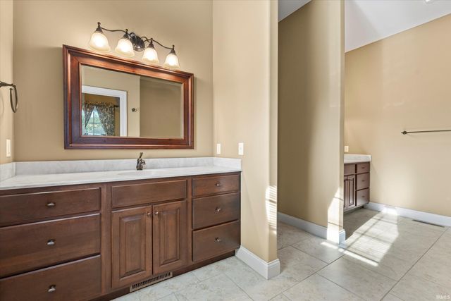 51625 Meadow Pointe Court, Granger, IN 46530