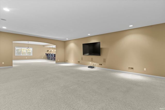 51625 Meadow Pointe Court, Granger, IN 46530