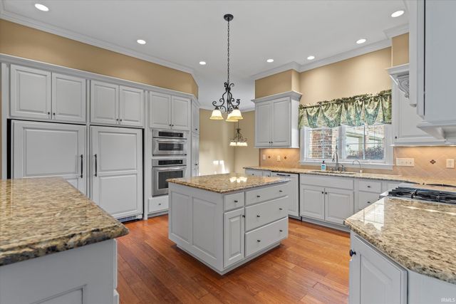 51625 Meadow Pointe Court, Granger, IN 46530