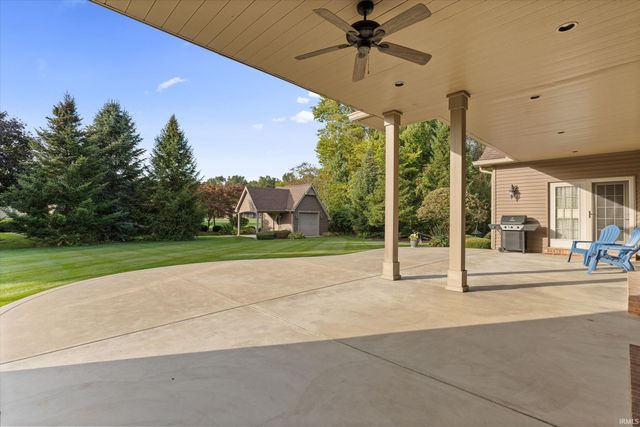 51625 Meadow Pointe Court, Granger, IN 46530