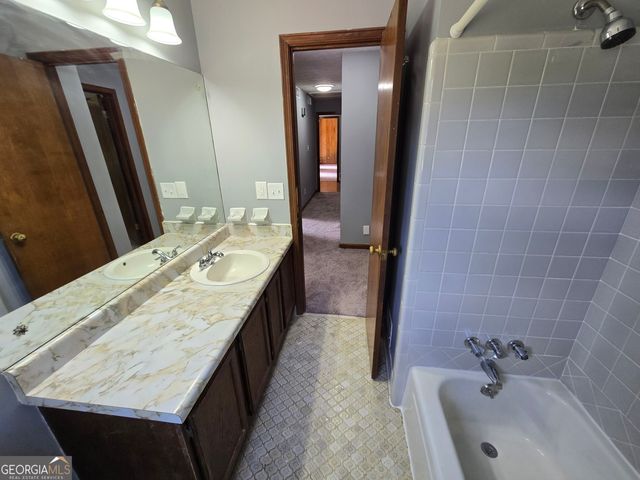 3851 Raiders Ridge Drive, Lithonia, GA 30038
