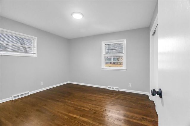 819 S Main Street, Liberty, MO 64068