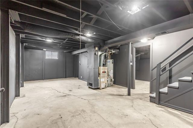 819 S Main Street, Liberty, MO 64068