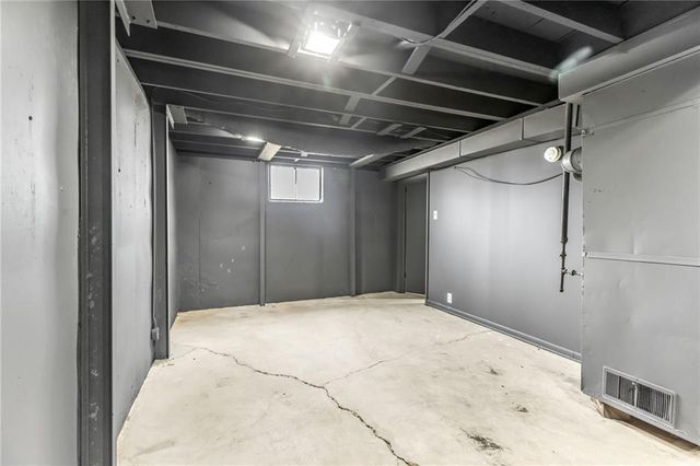 819 S Main Street, Liberty, MO 64068