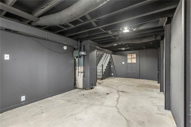 819 S Main Street, Liberty, MO 64068