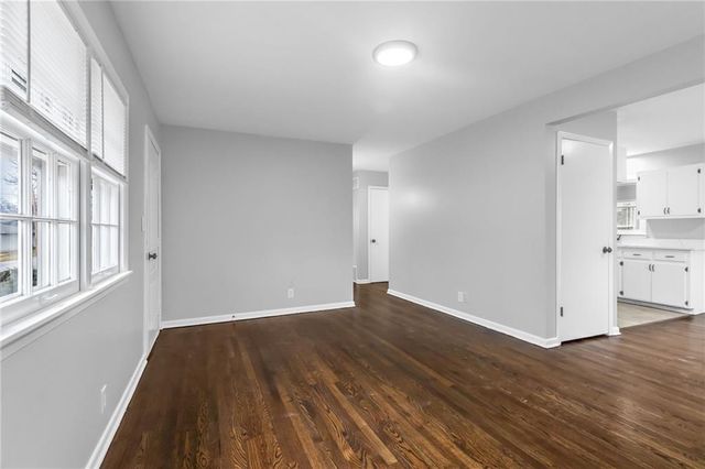 819 S Main Street, Liberty, MO 64068