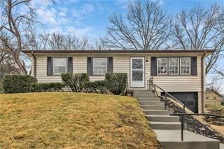 819 S Main Street, Liberty, MO 64068