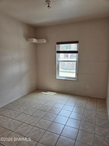 4001 Jewel Court, Las Cruces, NM 88012