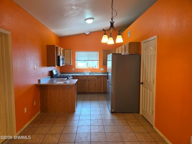 4001 Jewel Court, Las Cruces, NM 88012