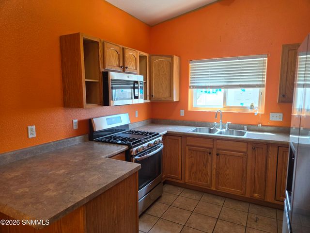 4001 Jewel Court, Las Cruces, NM 88012