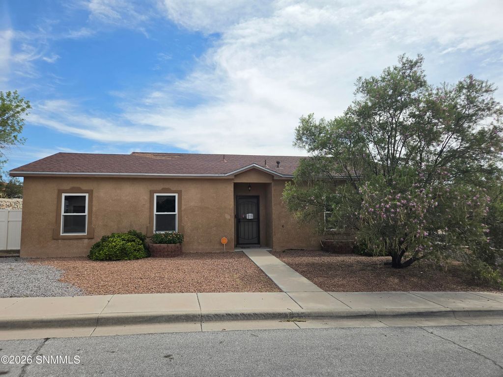 4001 Jewel Court, Las Cruces, NM 88012