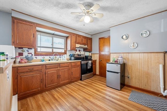 188 Auburn St, Auburn, MA 01501