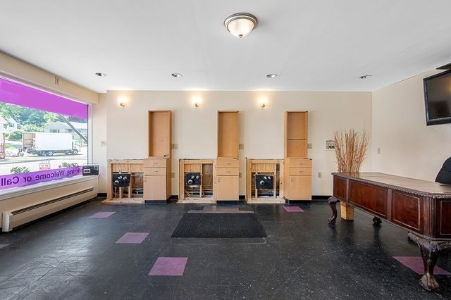 188 Auburn St, Auburn, MA 01501