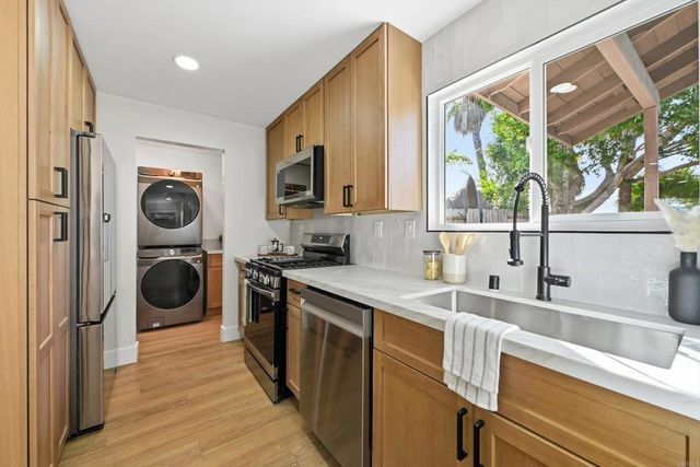 1409 Temple Heights Drive, Oceanside, CA 92056