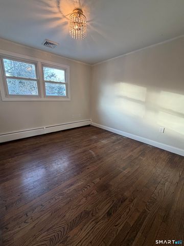 19 Evergreen Drive, Clinton, CT 06413