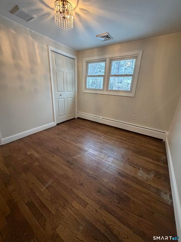 19 Evergreen Drive, Clinton, CT 06413