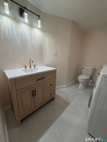 19 Evergreen Drive, Clinton, CT 06413