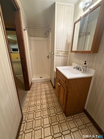 19 Evergreen Drive, Clinton, CT 06413