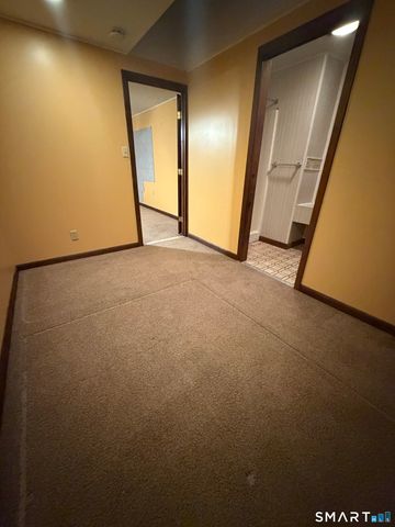 19 Evergreen Drive, Clinton, CT 06413