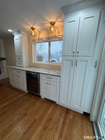 19 Evergreen Drive, Clinton, CT 06413