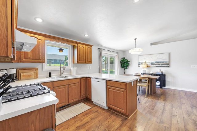 3766 SANDPIPER WAY, Green Bay, WI 54311