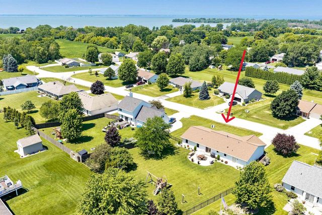 3766 SANDPIPER WAY, Green Bay, WI 54311