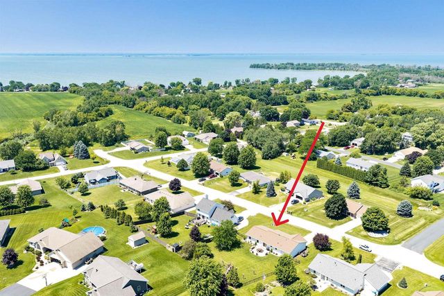 3766 SANDPIPER WAY, Green Bay, WI 54311
