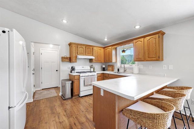 3766 SANDPIPER WAY, Green Bay, WI 54311