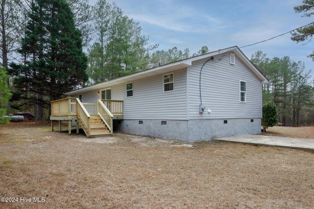 212 Tram Road, West End, NC 27376