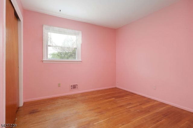 76 Harrison St, Clark Twp., NJ 07066