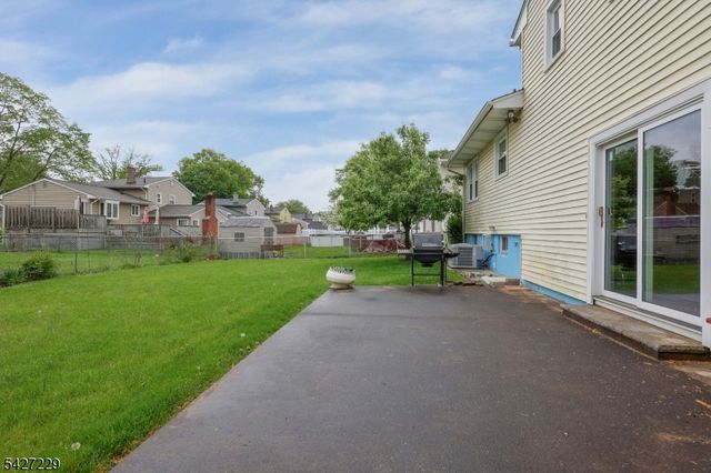 76 Harrison St, Clark Twp., NJ 07066