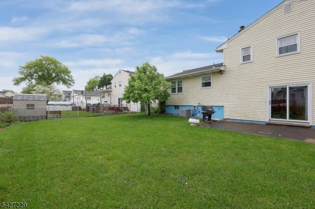 76 Harrison St, Clark Twp., NJ 07066