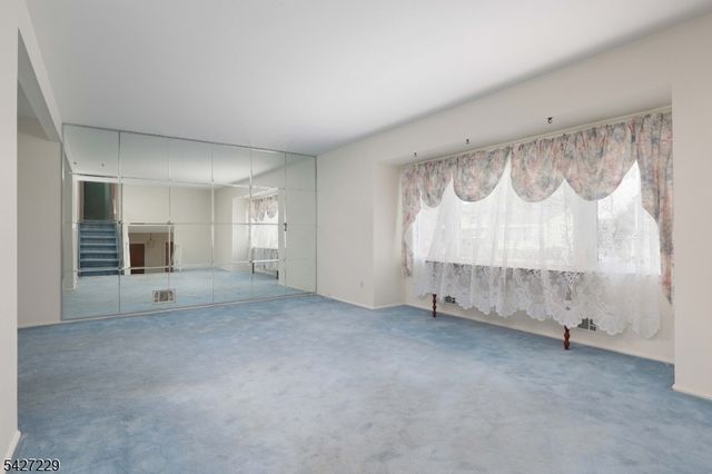 76 Harrison St, Clark Twp., NJ 07066