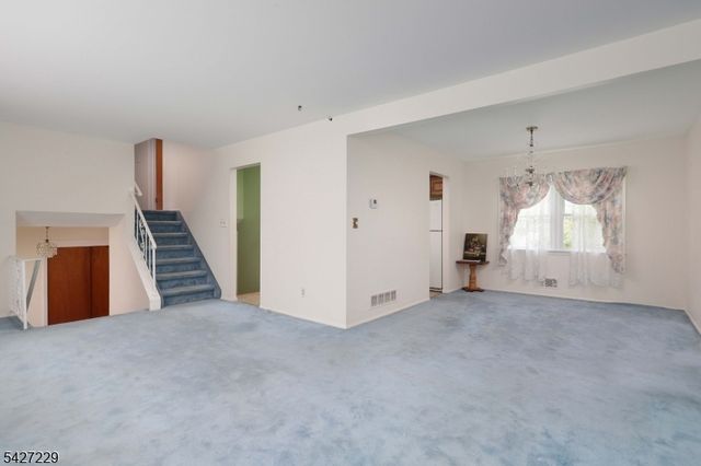 76 Harrison St, Clark Twp., NJ 07066