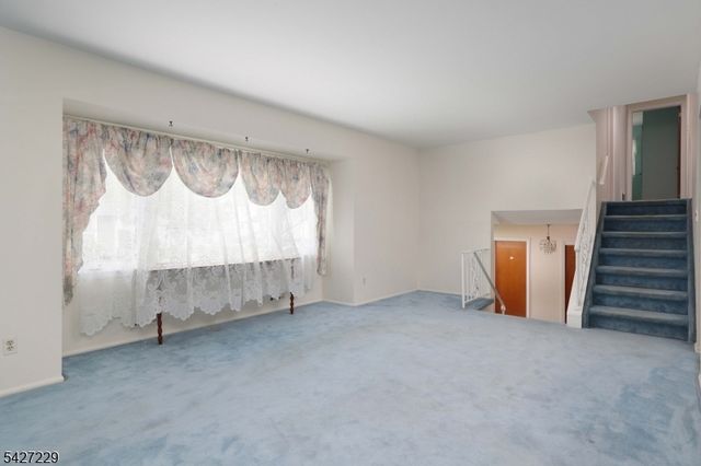 76 Harrison St, Clark Twp., NJ 07066