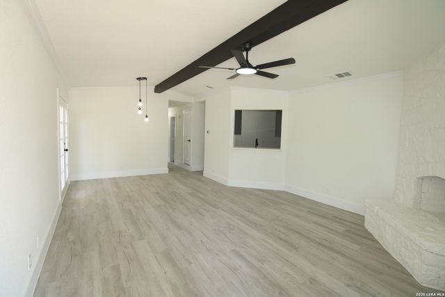 10002 BIRCH FIELD DR, San Antonio, TX 78245
