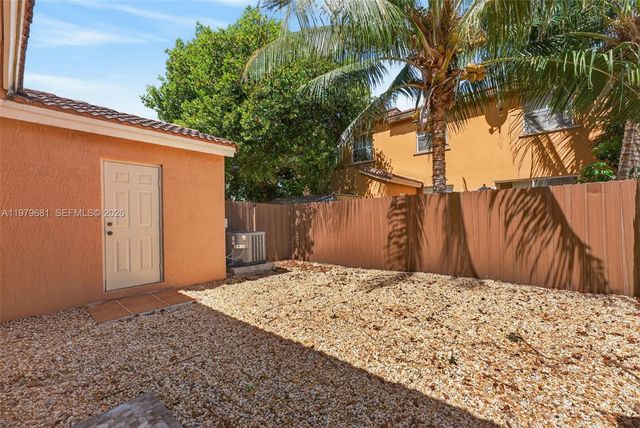 751 SE 2nd St, Homestead, FL 33030