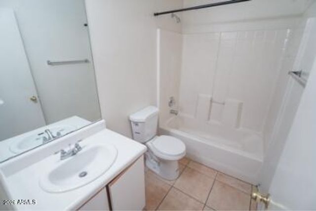 2065 W 20TH Avenue, Apache Junction, AZ 85120