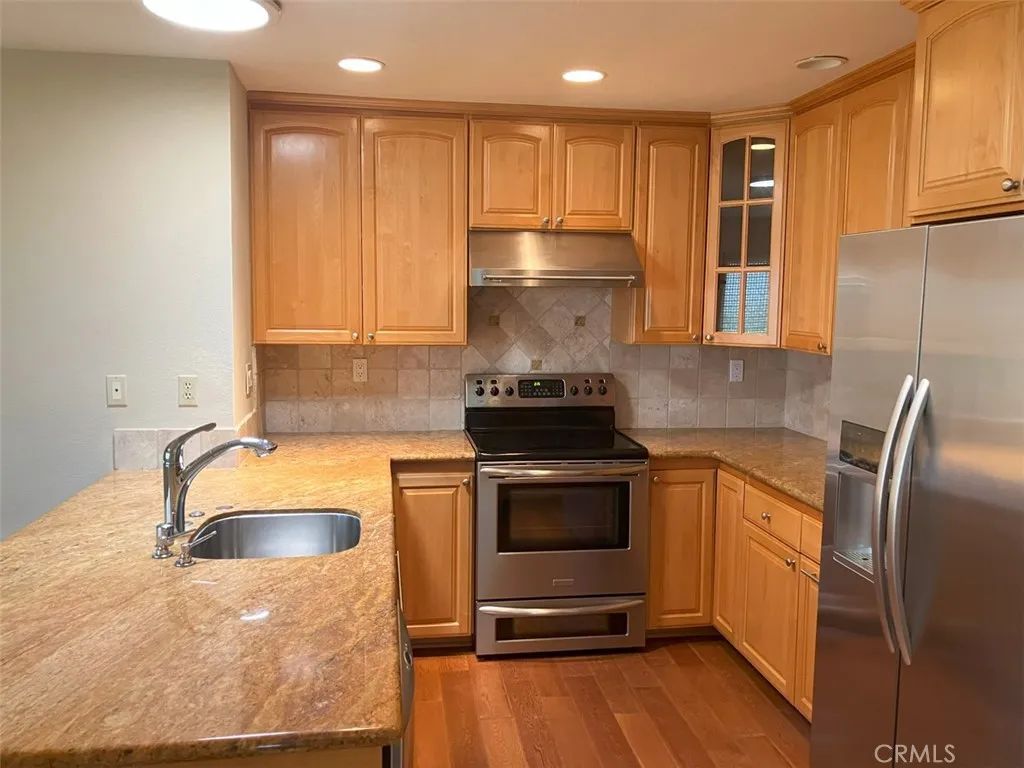 99 Hilltop Circle, Rancho Palos Verdes, CA 90275