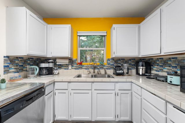 608 N Church ST, Georgetown, TX 78626