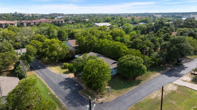 608 N Church ST, Georgetown, TX 78626