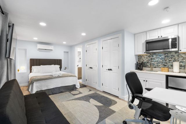 608 N Church ST, Georgetown, TX 78626
