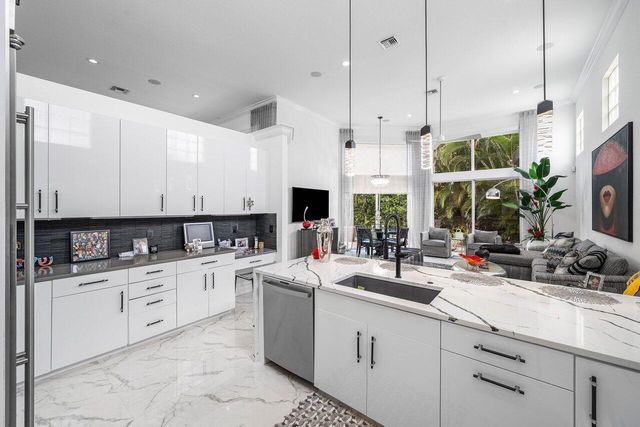 6517 Somerset Circle, Boca Raton, FL 33496