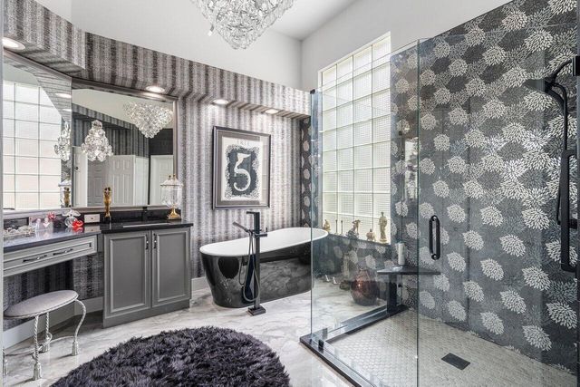 6517 Somerset Circle, Boca Raton, FL 33496