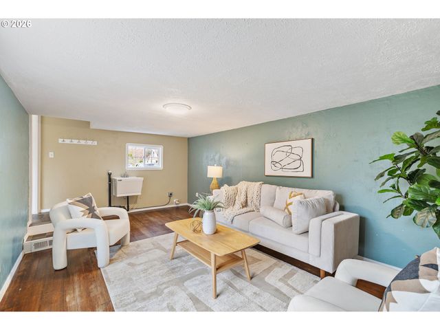 765 Nw ANGELINE Ave, Gresham, OR 97030